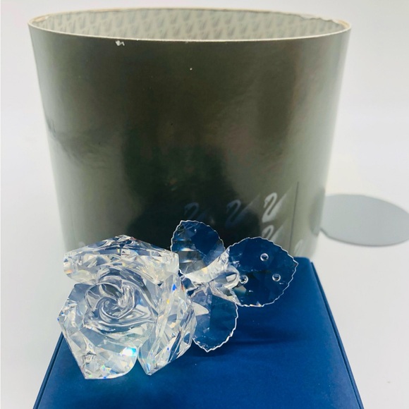 Swarovski Crystal Rose Figurine - Picture 3 of 4